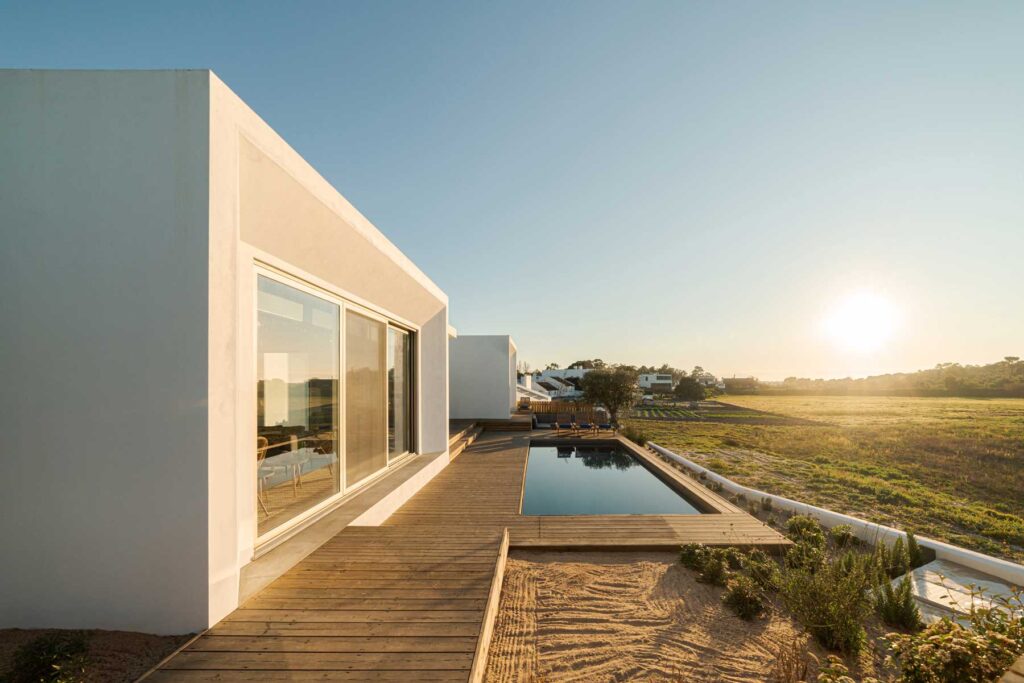 modern villa with pool and deck 2026 01 05 05 24 48 utc